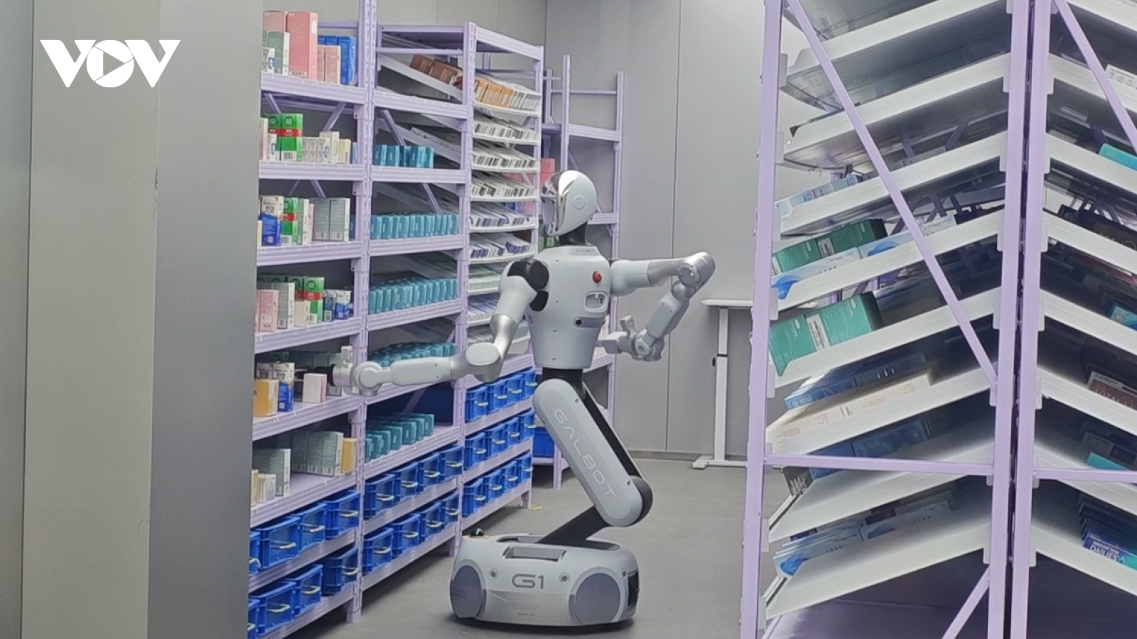 Trung Quốc triển khai nhà thuốc thông minh dựa trên robot hình người đầu tiên